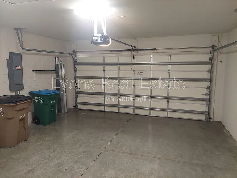 326 SW 24th Pl — Photo 20