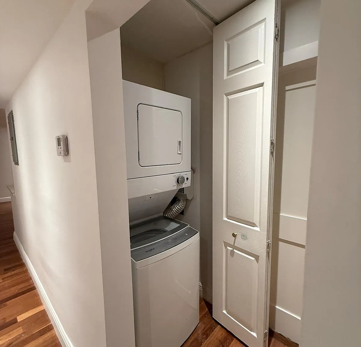 2 bed, 1009 sqft, $3,500 — Photo 4