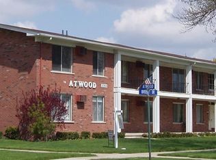 2364 Riverside Dr, Trenton, MI 48183