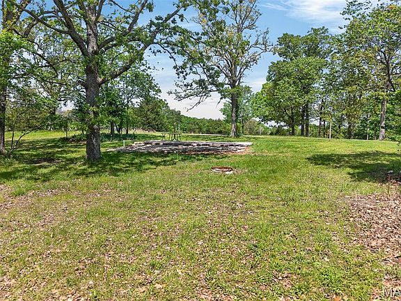 3rd image of 25990 Pennington Dr