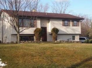 10 High Ridge Rd, Monroe, NY 10950