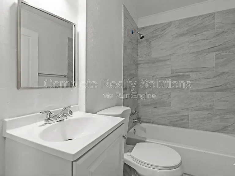 9823 Winkler Dr — Photo 27
