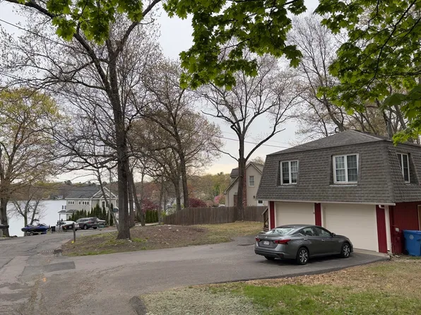 18 A St, Wrentham, MA 02093