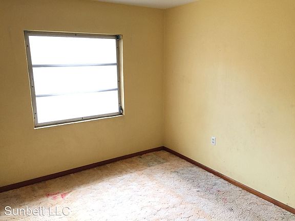 5th image of 802 High St