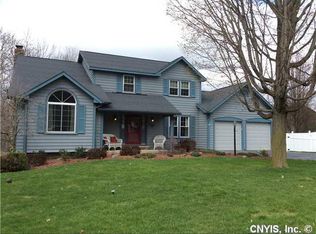 100 Peridot Dr, Syracuse, NY 13219