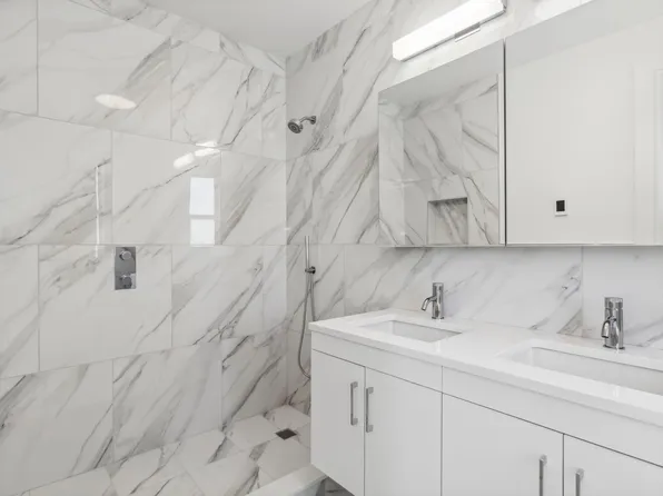 148-09 Northern Boulevard image 6 of 12