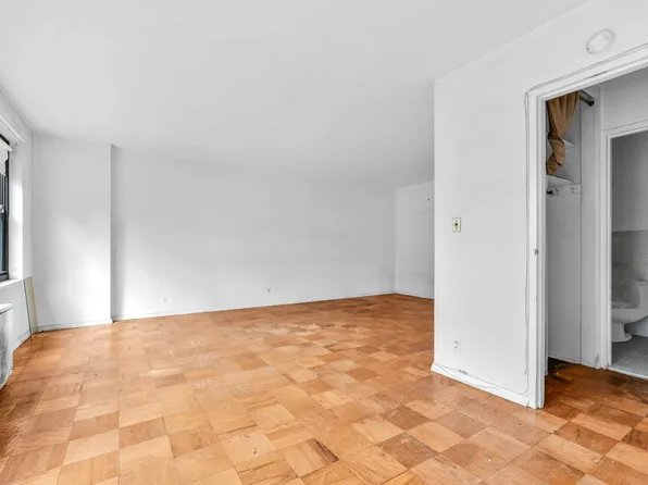 180 West End Avenue image 15 of 25