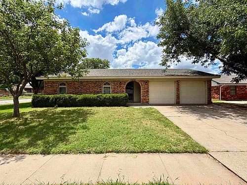 5201 Tower Dr Photo 1