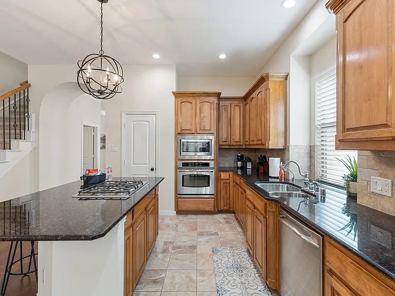 409 Rosemont Ln — Photo 11