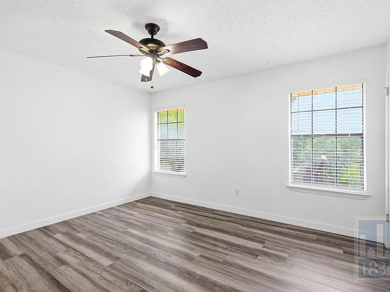 8400 Jamestown Dr #534 — Photo 13