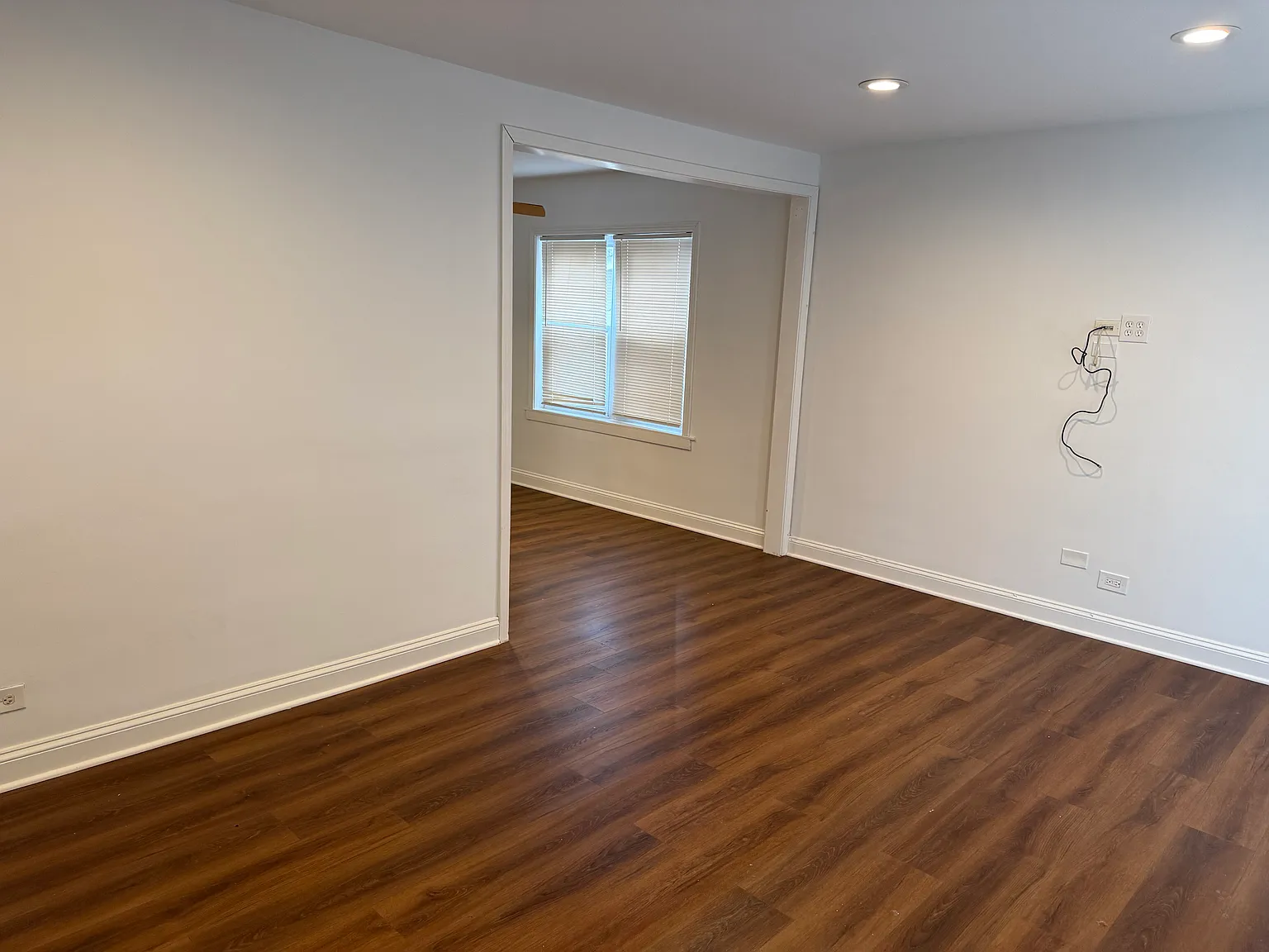3 bed, 1300 sqft, $2,000 — Photo 2