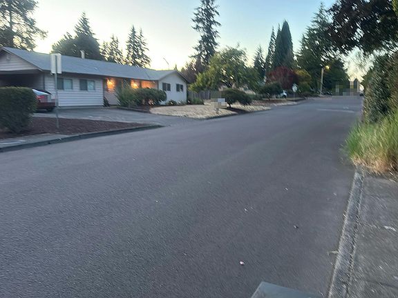 5th image of 1230 SE 24th Ave
