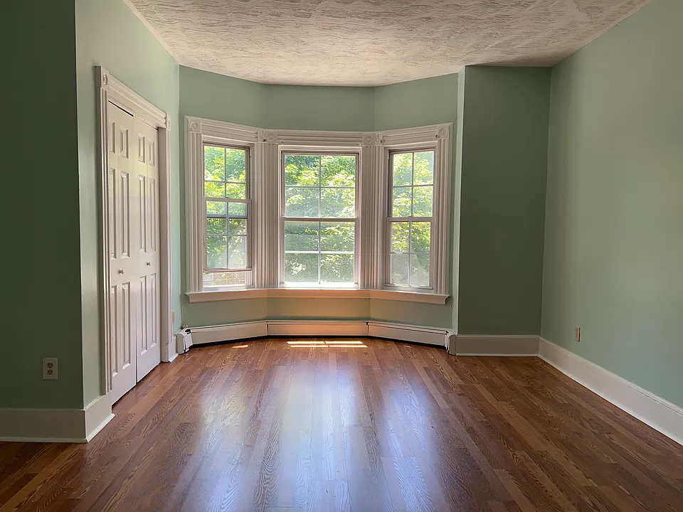 635 Elm St #2