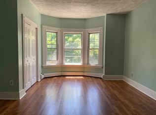 635 Elm St APT 2, New Haven, CT 06511