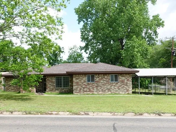 206 E 2nd St, Corrigan, TX 75939