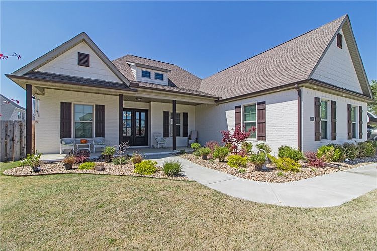 1st image of 292 Santa Teresa Pl