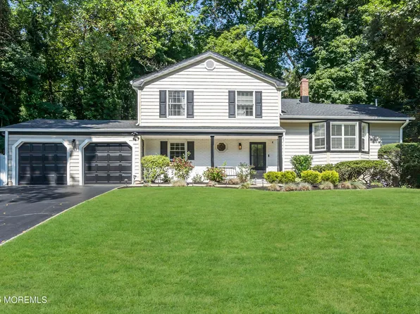 17 Winding Brook Way, Middletown, NJ 07748