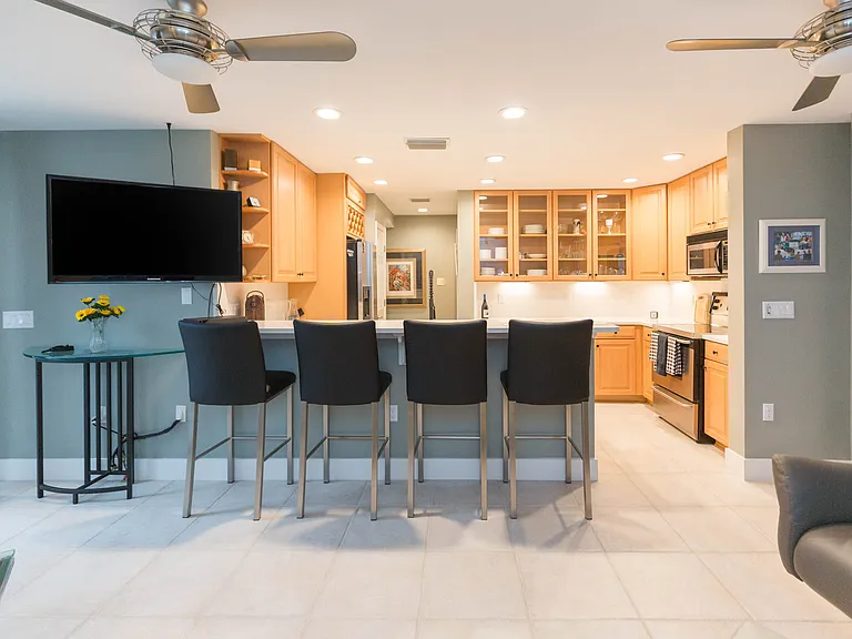 2020 W Dekle Ave #C — Photo 20