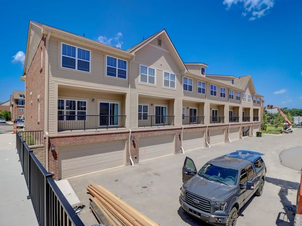 25495 Grandview Ln #25, Novi, MI 48375