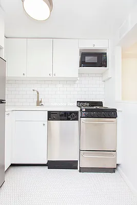 Rented by Mirador Real Estate | media 18