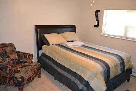 Park Towne Apartments — Photo 7