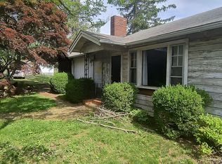 423 Hazel Mill Rd, Asheville, NC 28806