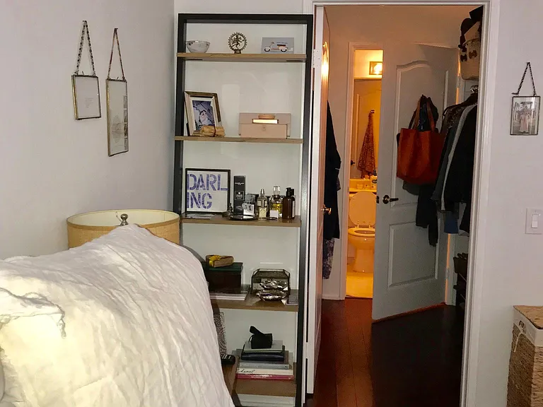 8349 Blackburn Ave #302 — Photo 183