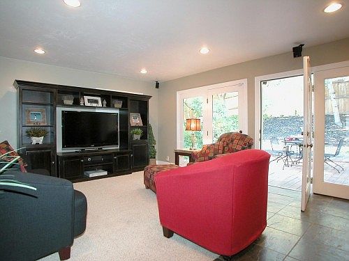 3rd image of 3721 E Bluejay Ln