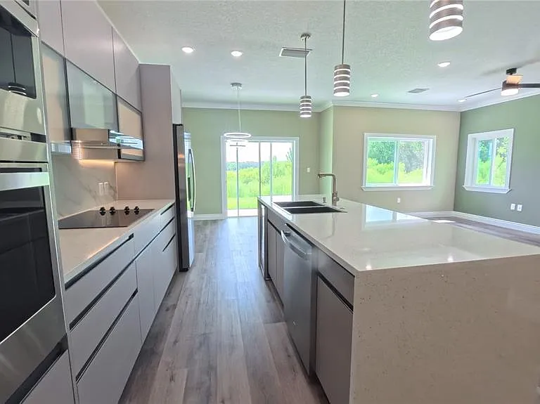 1835 Brentwood Ct — Photo 8