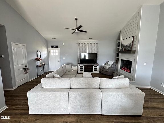 4th image of 4067 Needham Rd