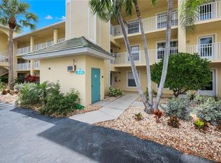 15495 Cedarwood LN #204, NAPLES, FL 34110