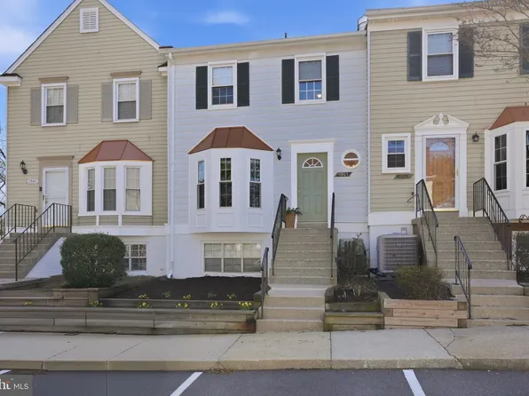 1503 Marlborough Ct, Crofton, MD 21114