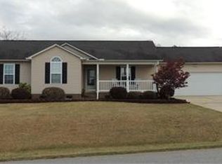 200 Shady Pines Ct, Fountain Inn, SC 29644