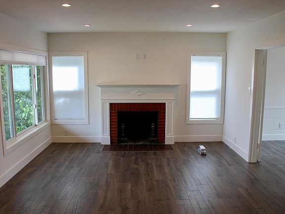 3rd image of 808 S Idaho St