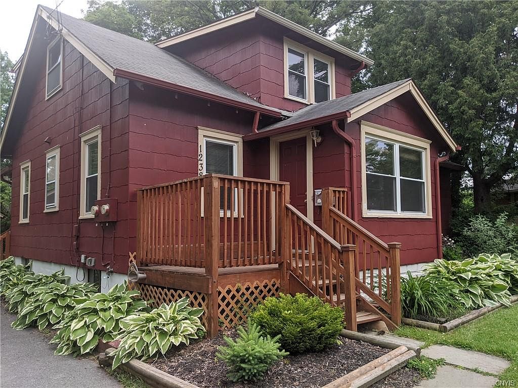 1238 Tulip St, Liverpool, NY 13090 | Zillow