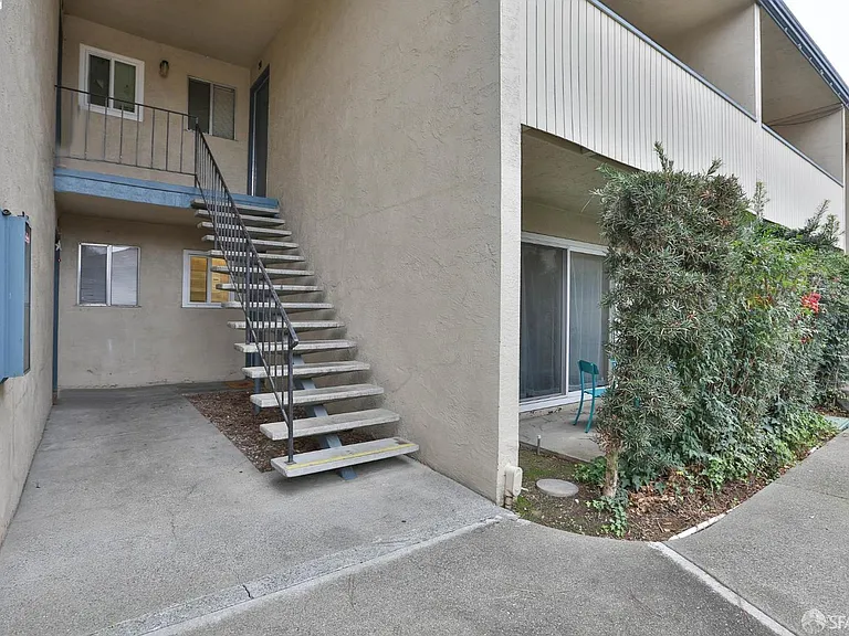 1731 Ellis St #11 — Photo 8