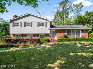 122 Parkwood Dr, Wilmington, NC 28409