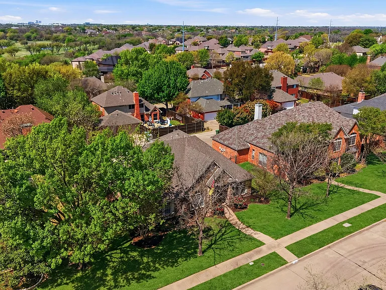 6613 Barclay Ln — Photo 37