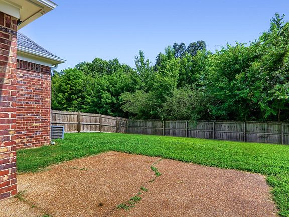 2nd image of 7915 Country Lake Dr