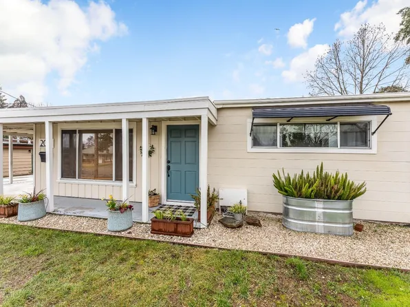 209 Tedford Avenue, Ukiah, CA 95482