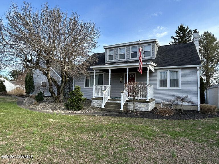 Listing photo 2