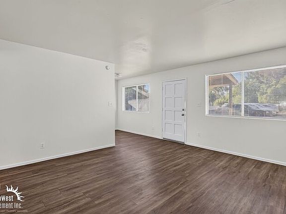 2nd image of 2209 W Belmont Ave APT 5