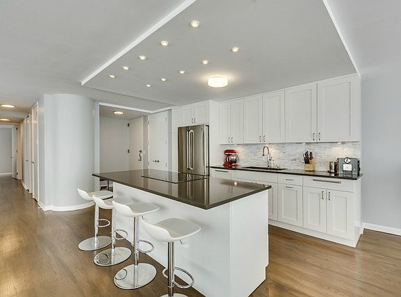 4th image of 505 N Lake Shore Dr APT 6503