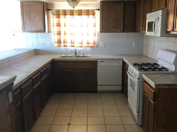 (undisclosed Address), Salinas, CA 93907