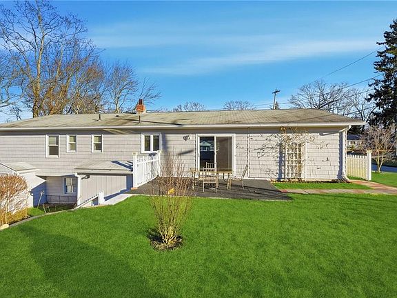 4th image of 45 Diamond Hill Rd