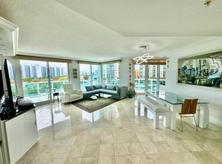 3370 NE 190th St APT 614, Miami, FL 33180