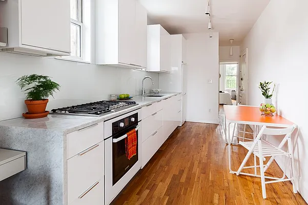 Sold by Dwell Residential Inc | media 3