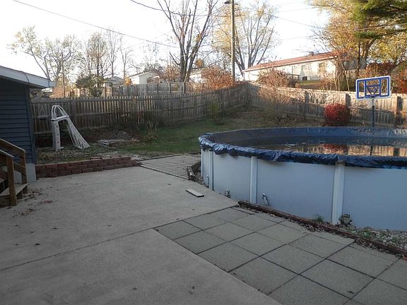 2nd image of 334 S Cedar Dr
