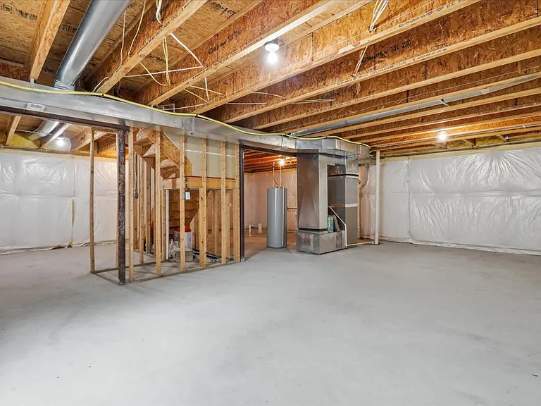 341 Bullskin St — Photo 31
