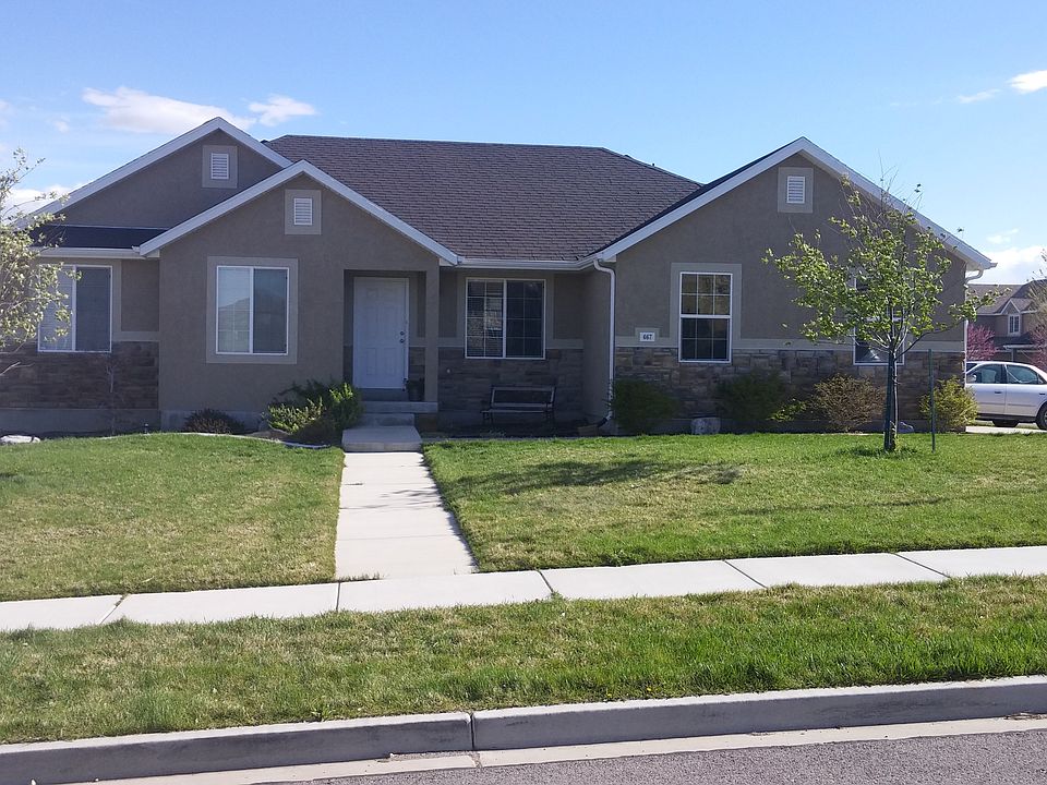 1st image of 667 W Sunflower Way
